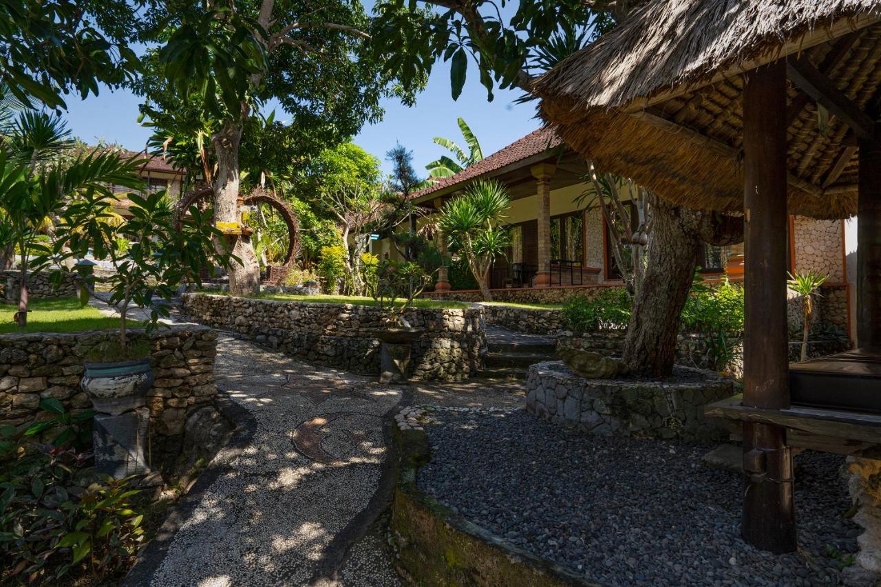The Tanis Beach Resort Nusa Lembongan Extérieur photo