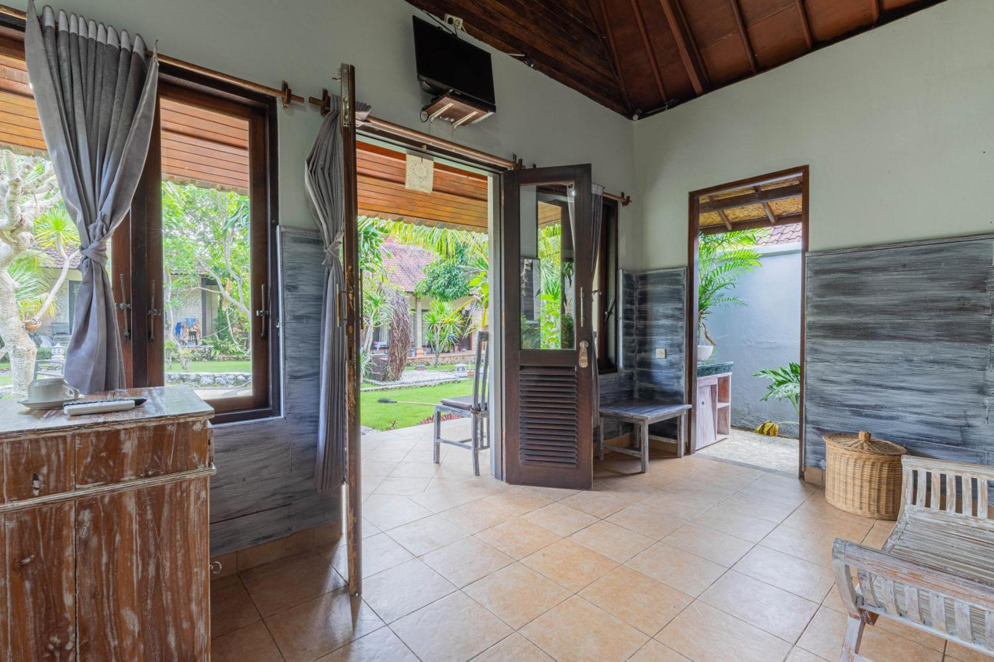 The Tanis Beach Resort Nusa Lembongan Extérieur photo