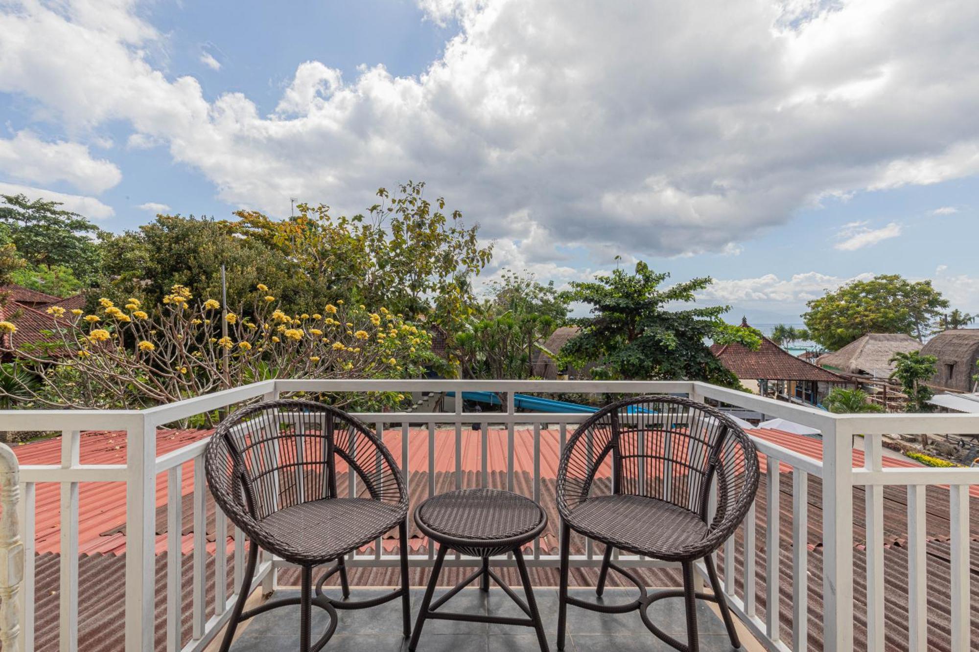 The Tanis Beach Resort Nusa Lembongan Extérieur photo