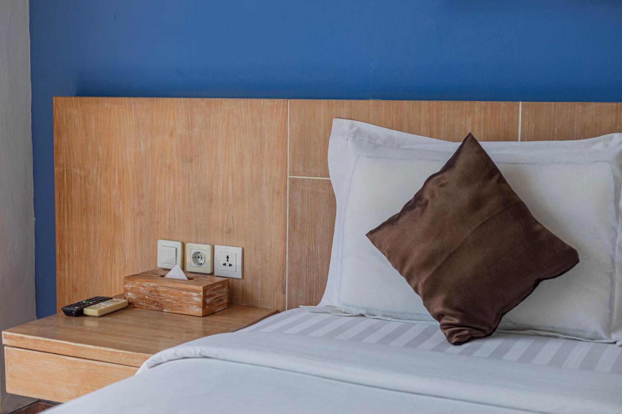 The Tanis Beach Resort Nusa Lembongan Extérieur photo