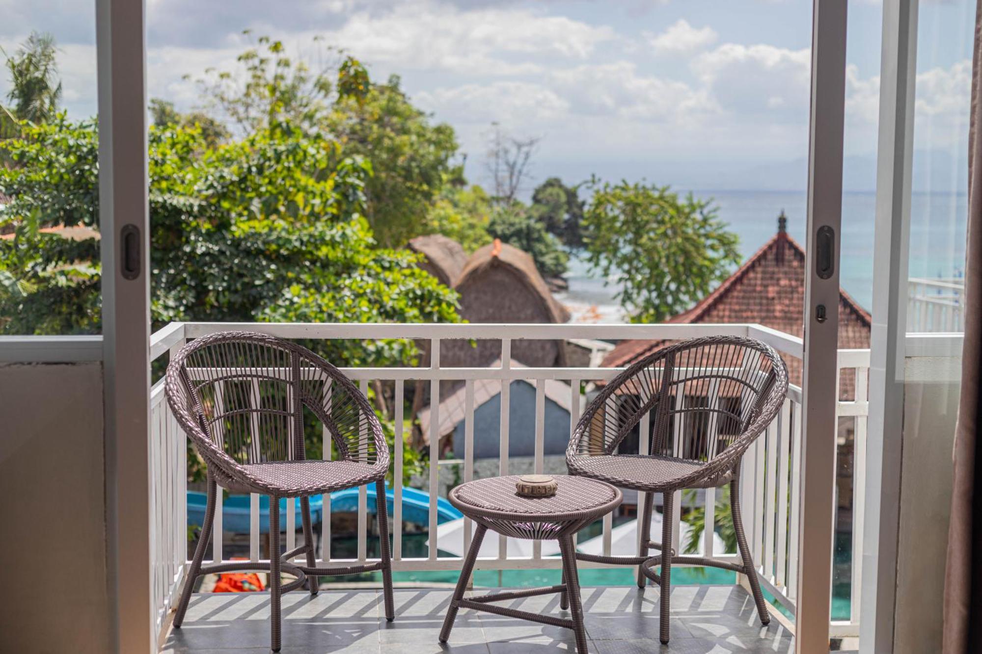 The Tanis Beach Resort Nusa Lembongan Extérieur photo