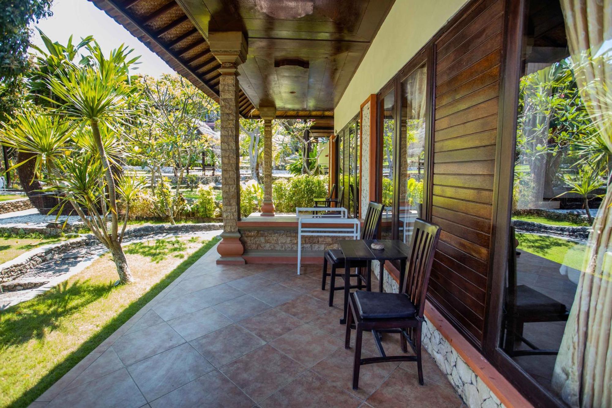 The Tanis Beach Resort Nusa Lembongan Extérieur photo