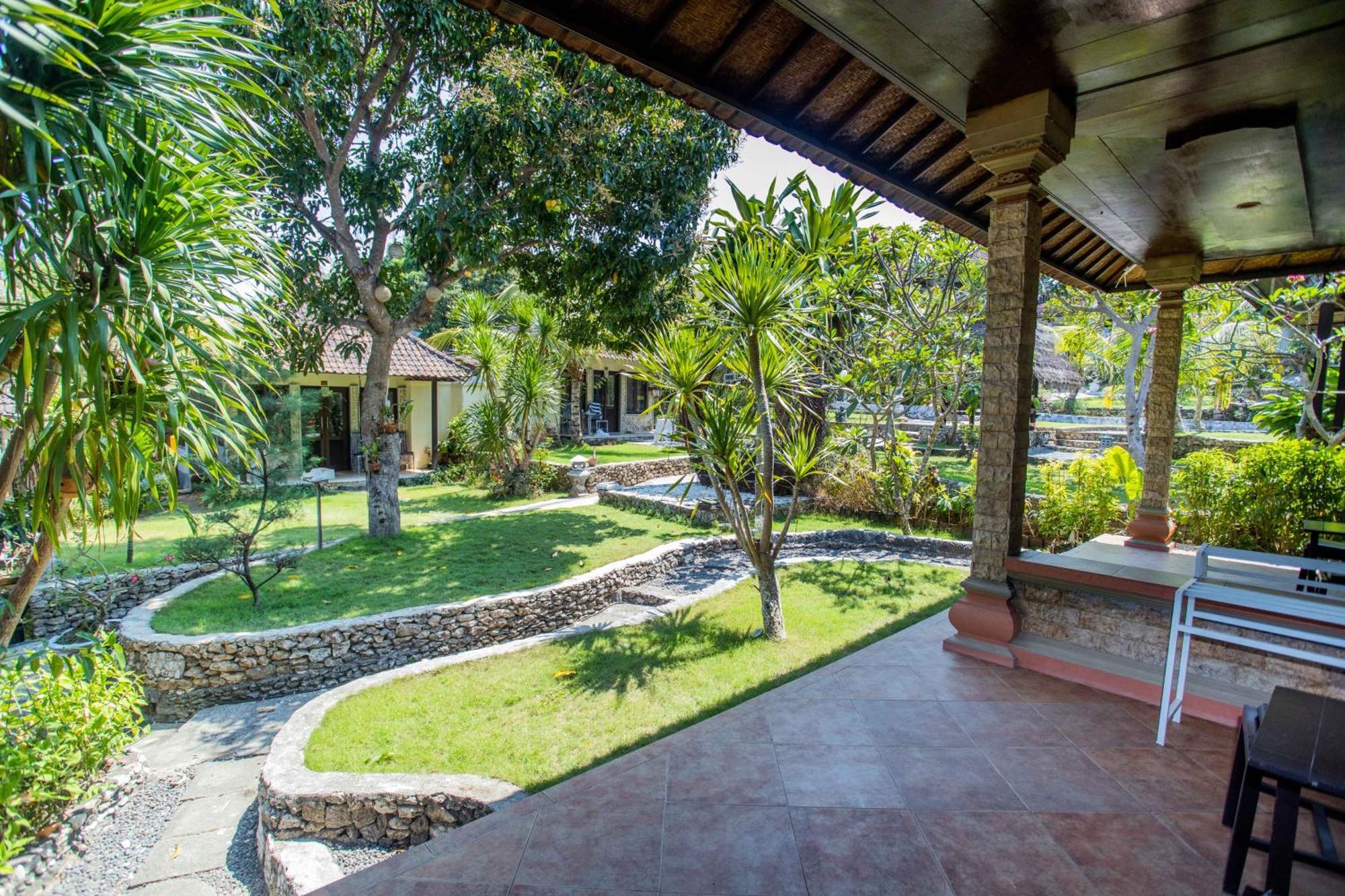 The Tanis Beach Resort Nusa Lembongan Extérieur photo