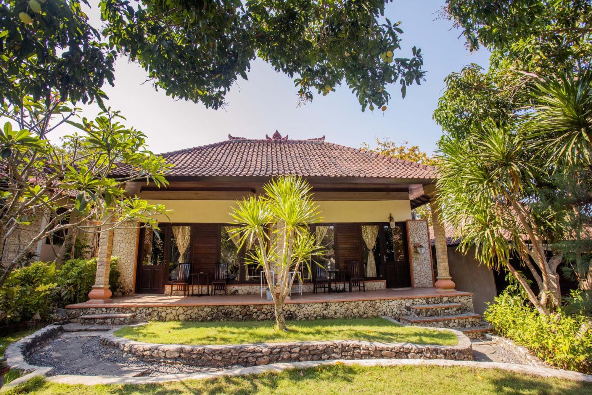The Tanis Beach Resort Nusa Lembongan Extérieur photo